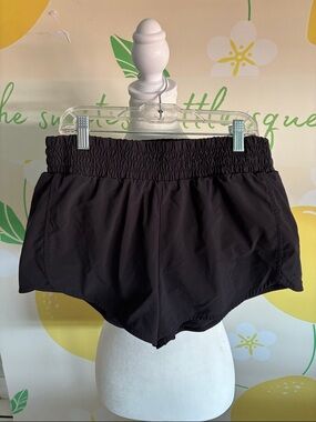 Zella Black Elastic-Waisted Athletic Shorts with Side Pockets
